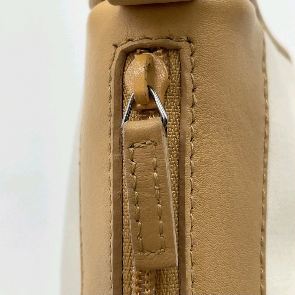 Auth Gucci GG Plate Hianvas Leather Beige White Mini Pouch BAG - Picture 11 of 16